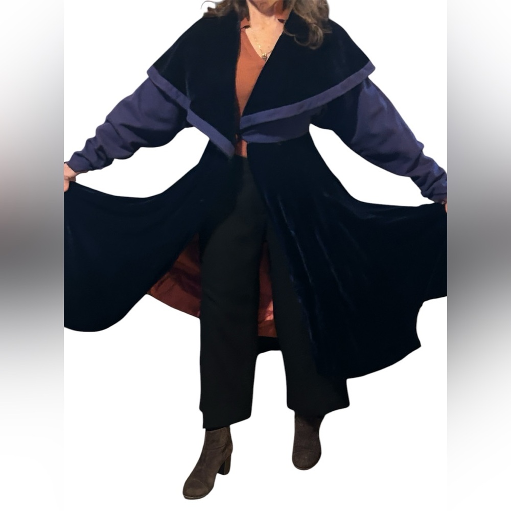 Gorgeous vintage real velvet long cape-like coat